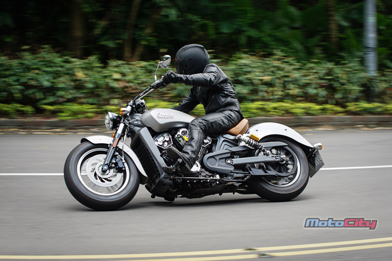 Indian Scout X OHLINS