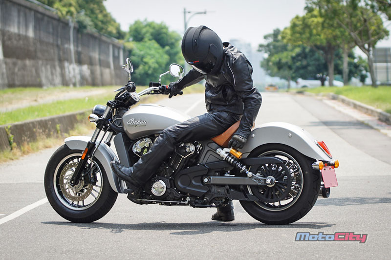Indian Scout X OHLINS