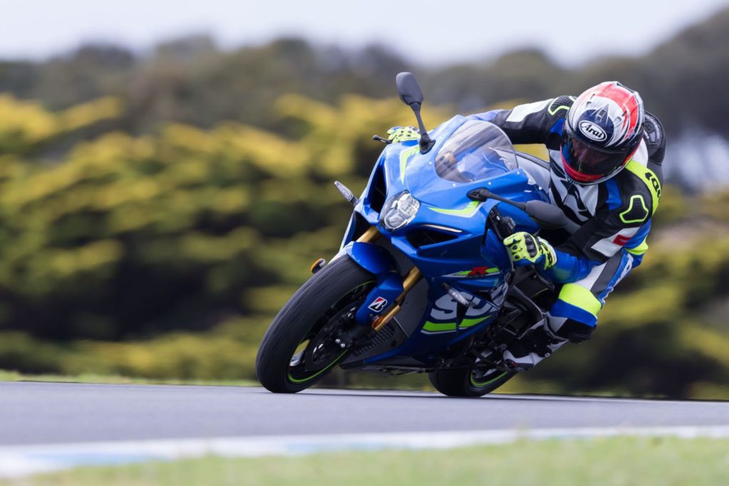 SUZUKI gsx r1000開箱試乘報告