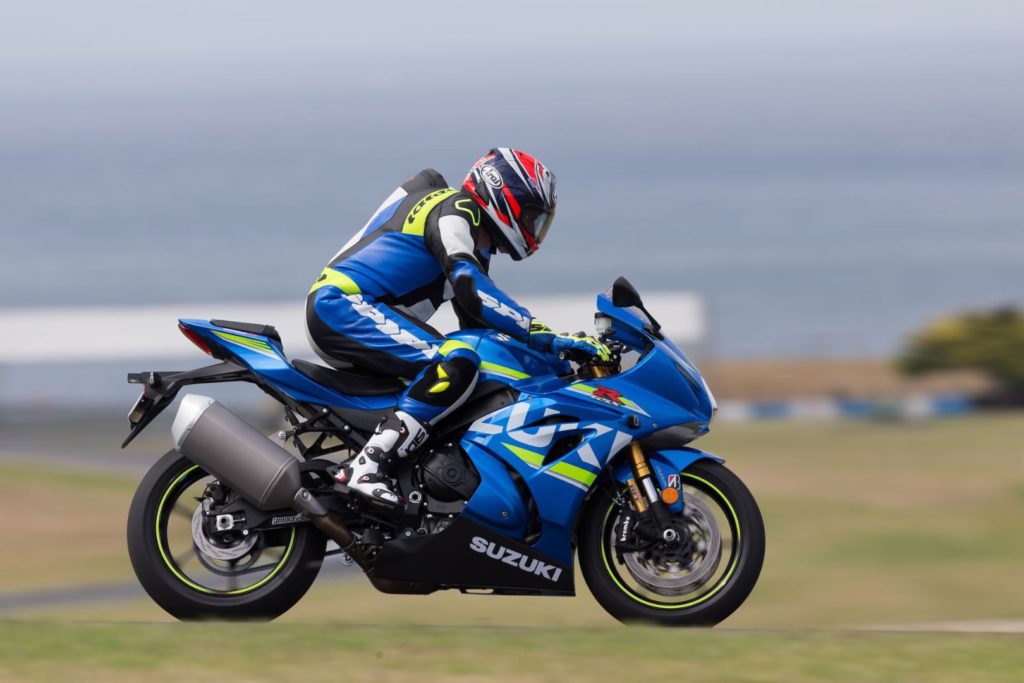 SUZUKI gsx r1000開箱試乘報告