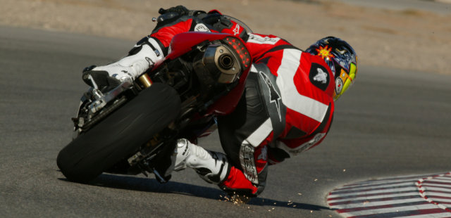Pilot Power 2CT採用MotoGP競賽專用的材質