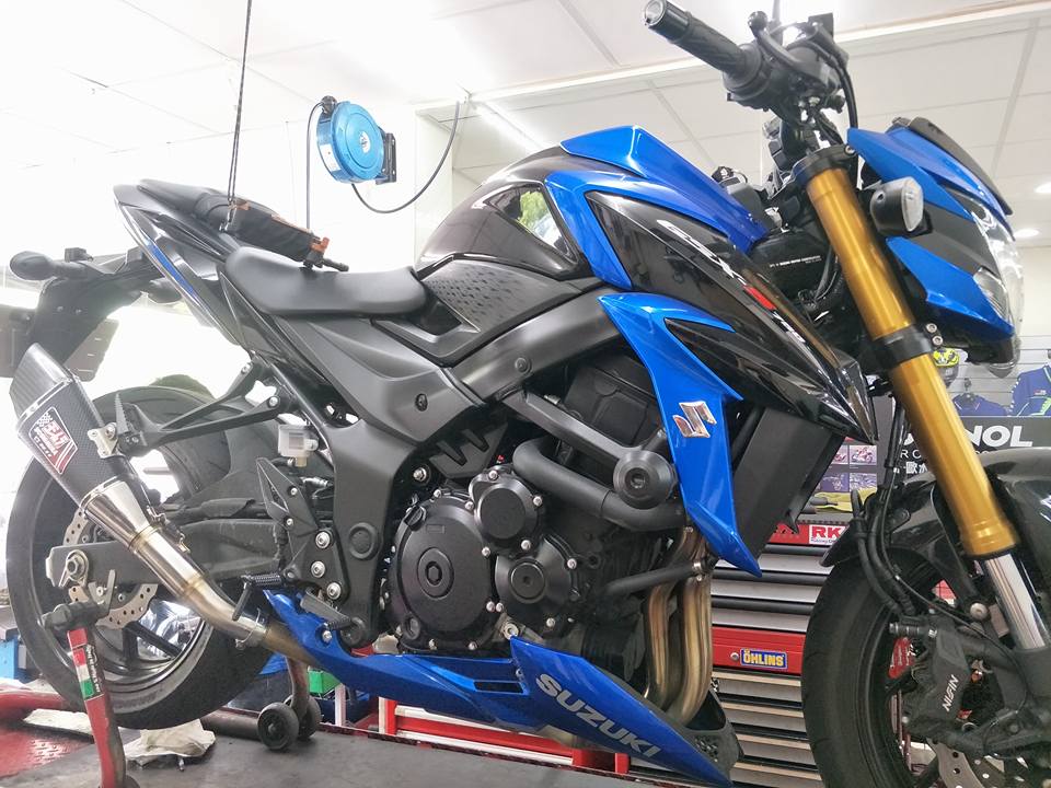 Yoshimura R11 GSX-S750排氣管