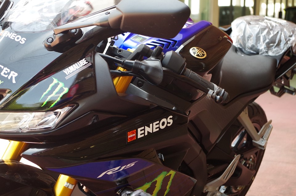 開學首選 YAMAHA R15 MOTOGP廠車配色 少量到港