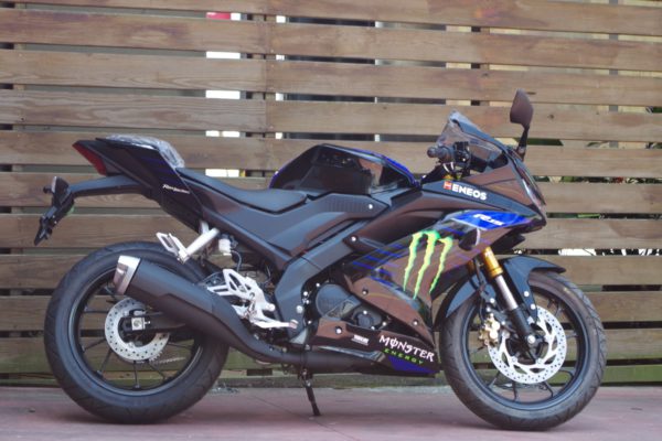 開學首選 YAMAHA R15 MOTOGP廠車配色 少量到港